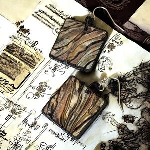 5 For $25💫Whimsigoth 3-D Gold and Black Metallic Dangles